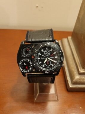 Brand New Oulm Black Multi-Dial Men's Watch